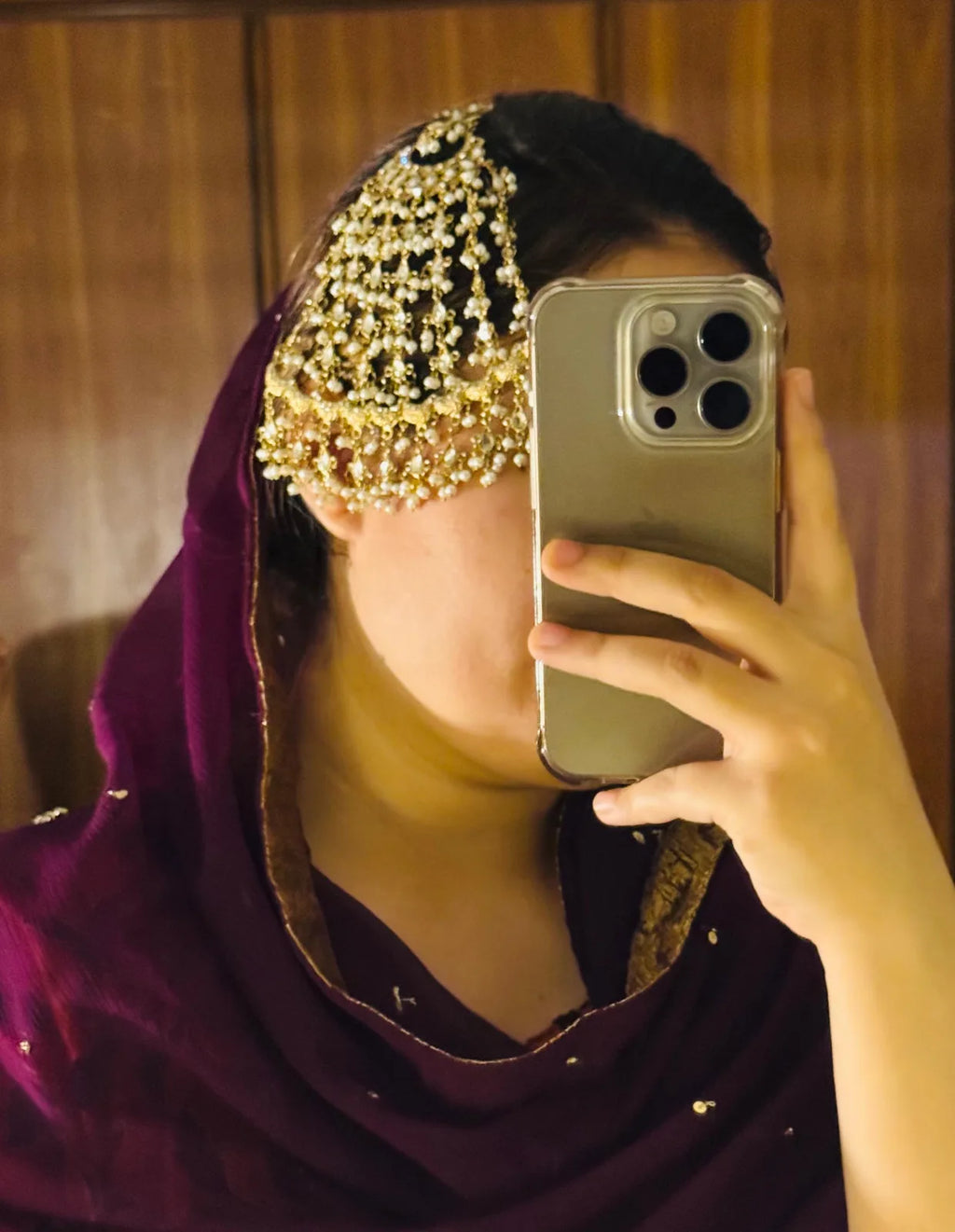 Noor Jhoomar-e-Zehra