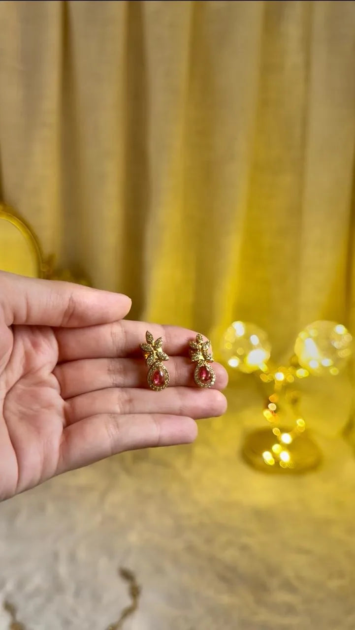 Gul-e-Ruby Necklace Set