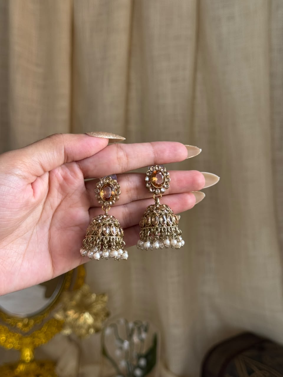 Mehrunisa Topaz Choker Set