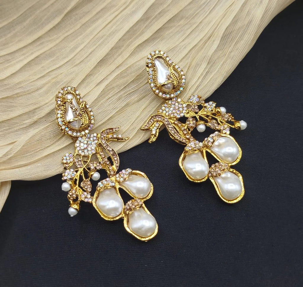Noor-e-Moti Earrings