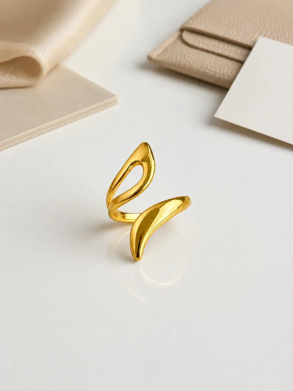 Zareen Wave Ring