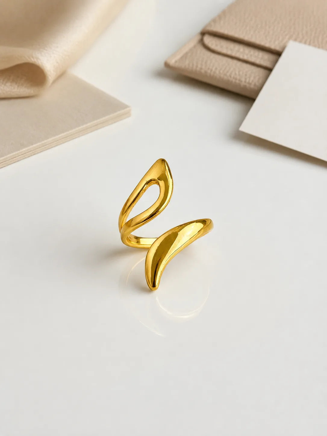 Zareen Wave Ring